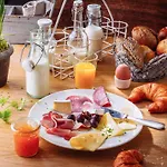 Ibis Coeur De Normandie 3* פאלז