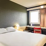 Ibis Coeur De Normandie 3* פאלז