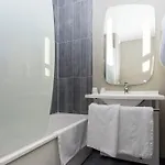 Hotel Ibis Coeur De Normandie 3*