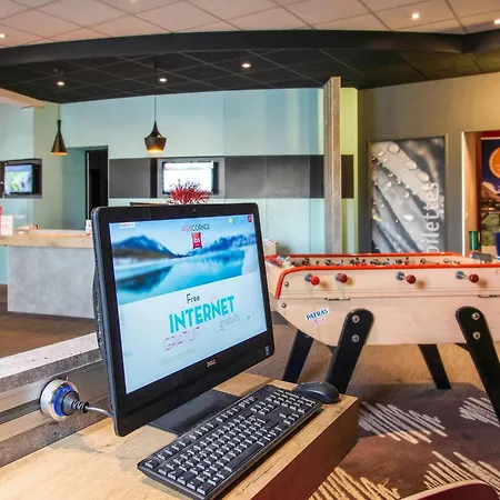 Hotel Ibis Falaise Coeur De Normandie 3*
