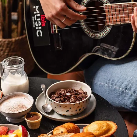 ホテル Ibis Coeur De Normandie