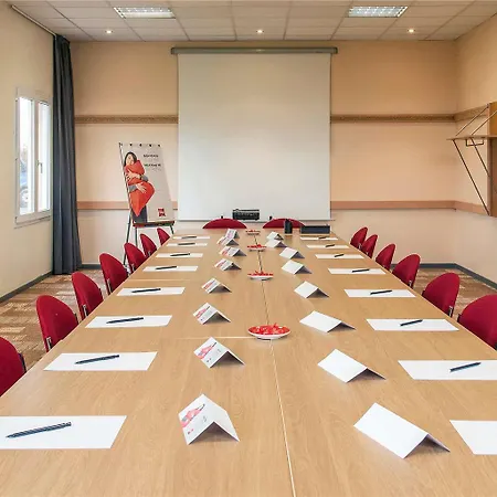 Hotel Ibis Coeur De Normandie 3*