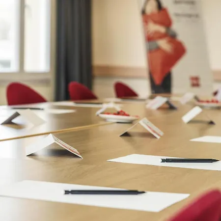 Ibis Coeur De Normandie Hotel 3*