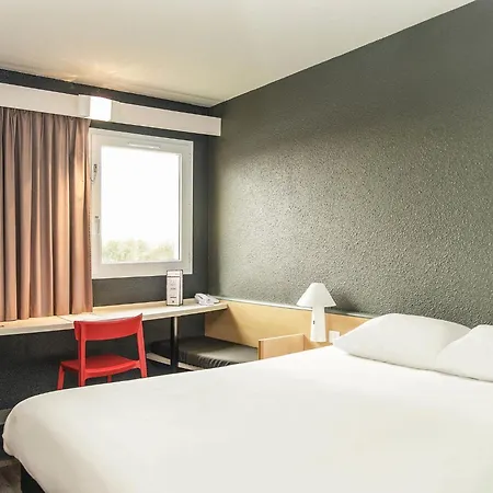 Ibis Coeur De Normandie ファレーズ