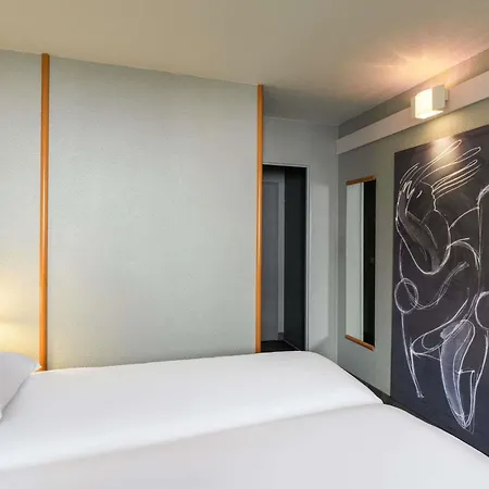 ホテル Ibis Coeur De Normandie ファレーズ