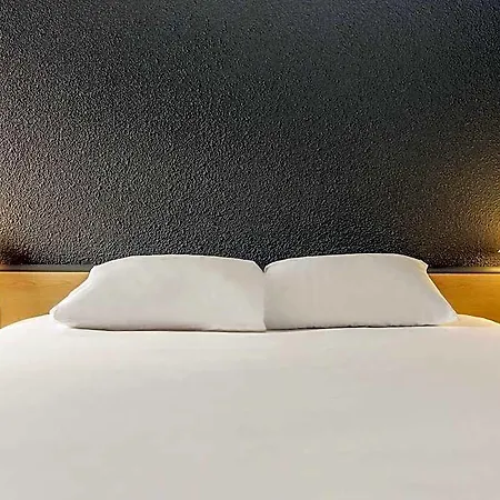 Hotel Ibis Coeur De Normandie 3*