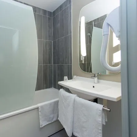 Ibis Falaise Coeur De Normandie 3*