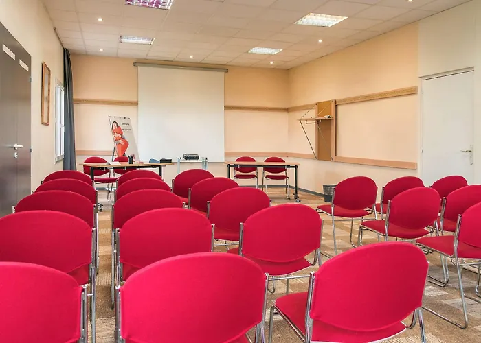 Hotel Ibis Coeur De Normandie Falaise (Calvados)