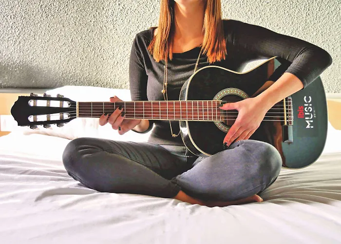 Hotel Ibis Coeur De Normandie 3*