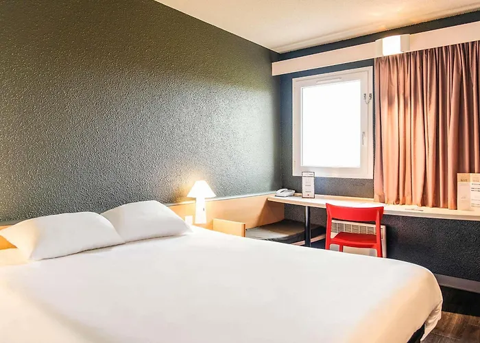 Hotel Ibis Coeur De Normandie 3*