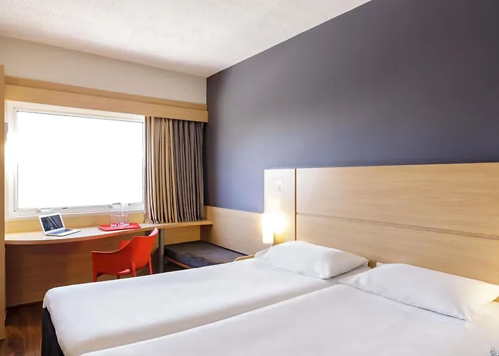 Hotel Ibis Coeur De Normandie