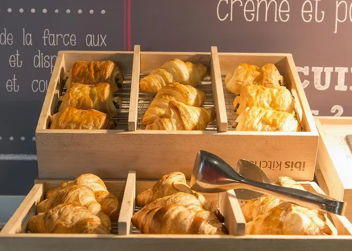 Ibis Coeur De Normandie Hotel 3*